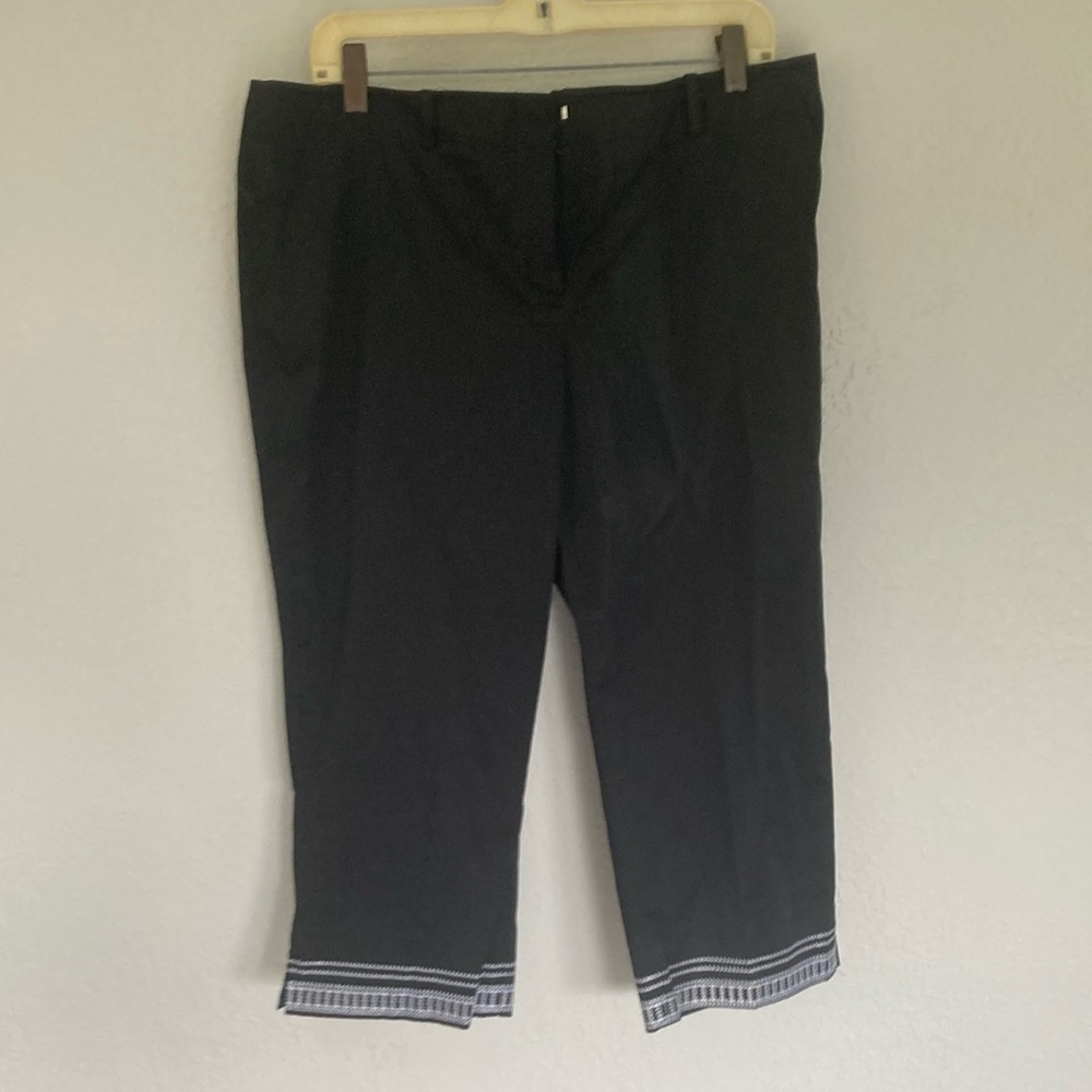 Nygard Women's Capris Pants  Embroidery Trim Black Cotton/Spandex Size Petite 12